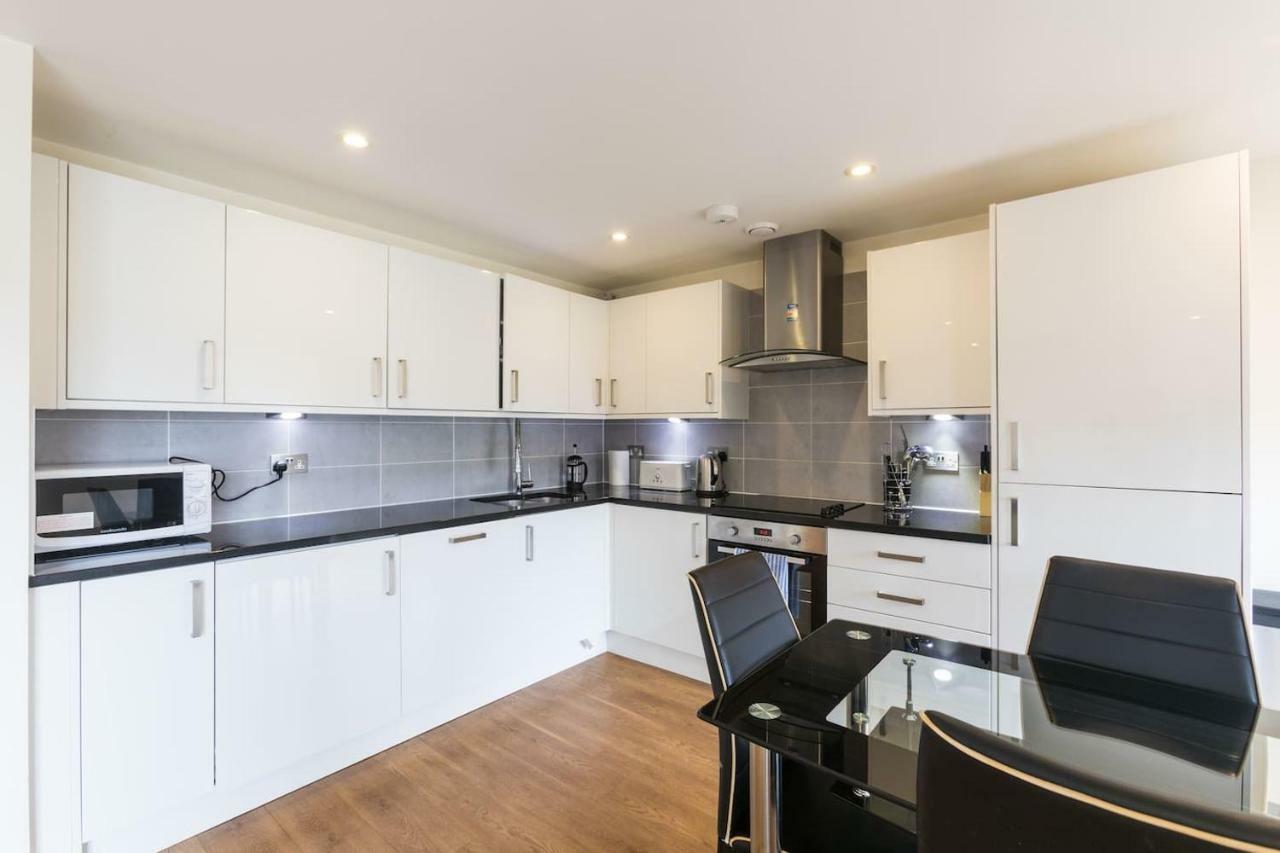 Modern 2 Bed 2 Bath Hyde Park Londres