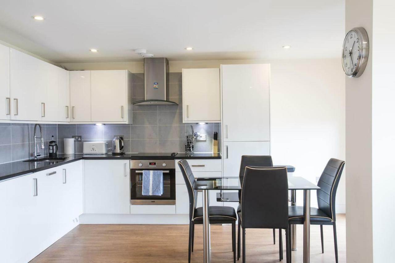 Modern 2 Bed 2 Bath Hyde Park Londres