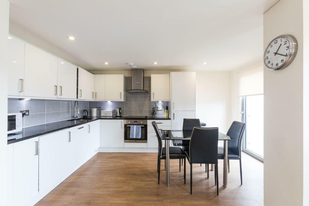 Modern 2 Bed 2 Bath Hyde Park Appartement Londres